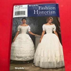 Simplicity Fashion Historian pattern